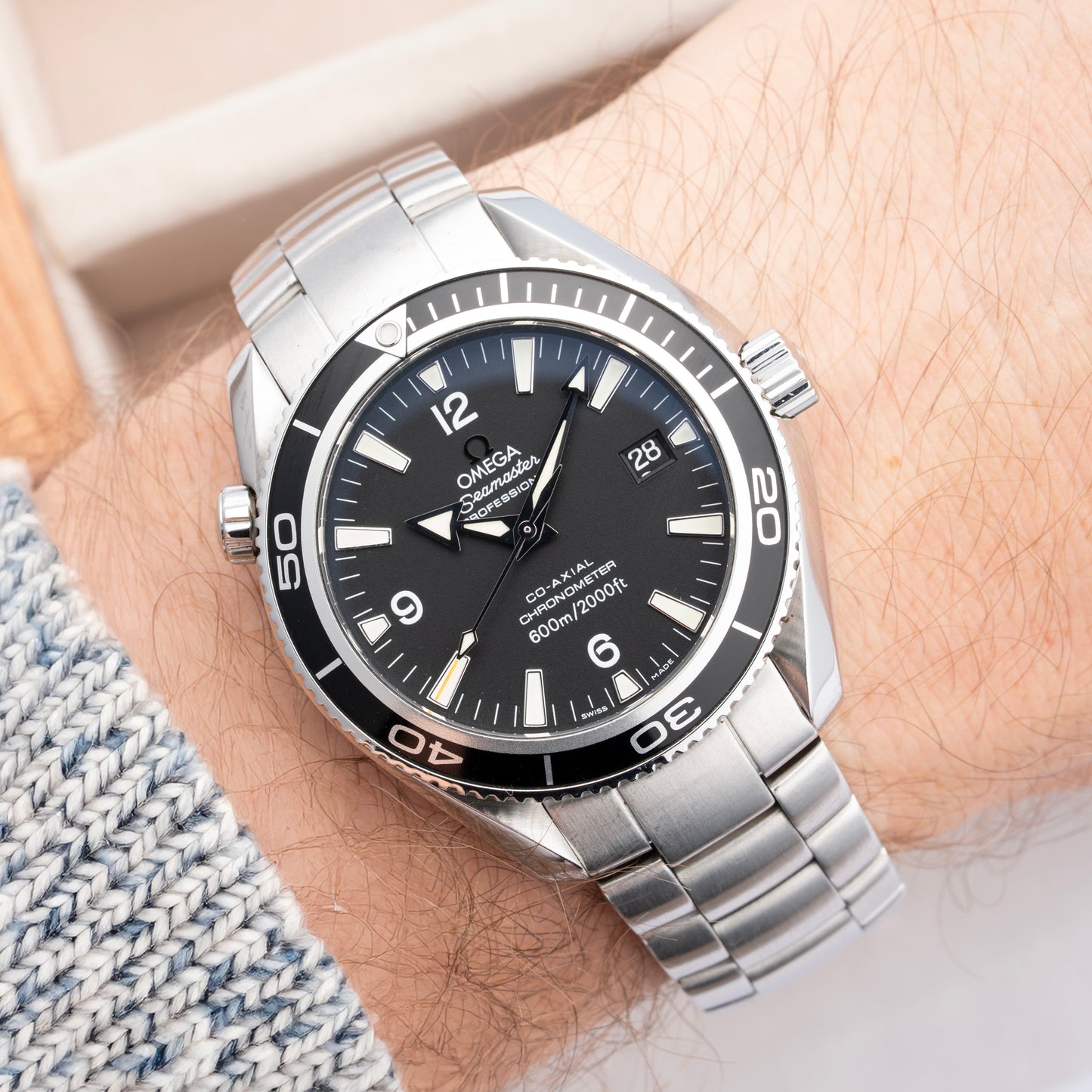 2007 Omega Seamaster Planet Ocean Ref. 2201.50 with Box & Papers