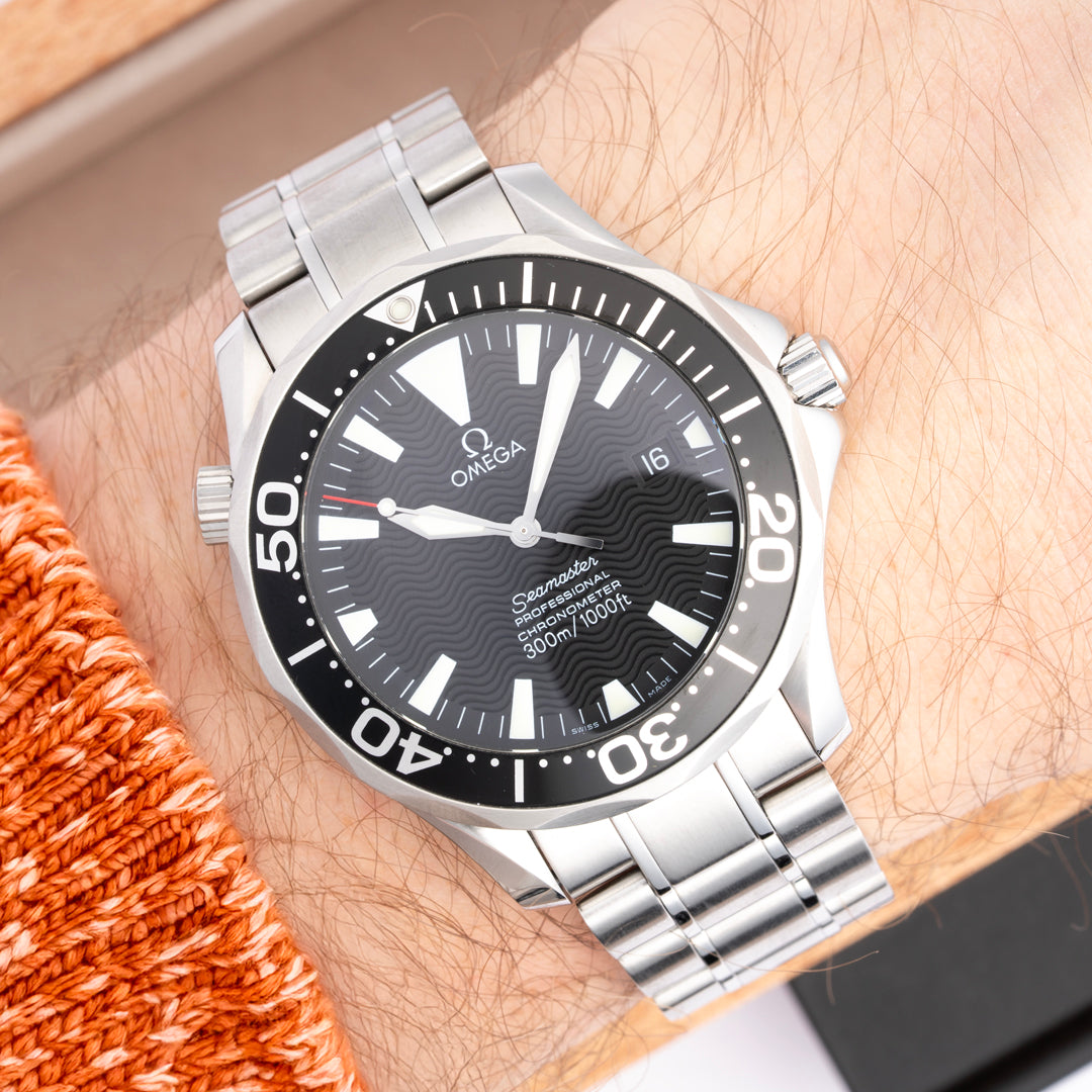 2002 Omega Seamaster Ref. 2254.50 with Box & Papers
